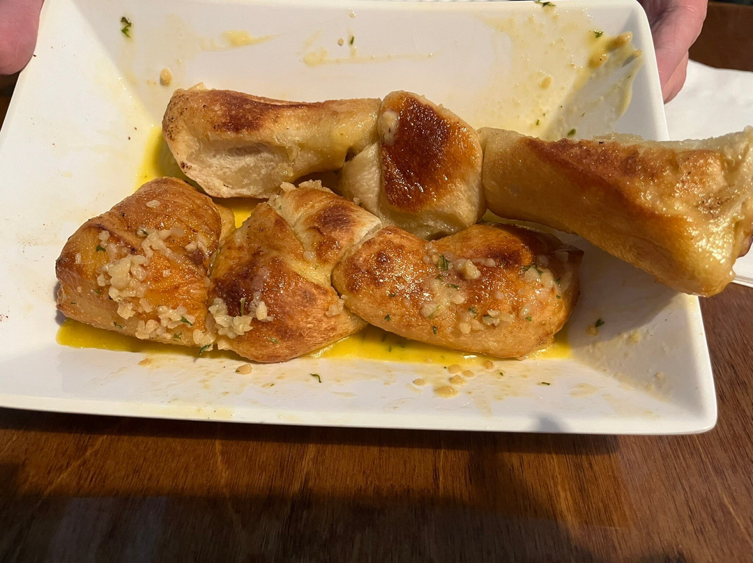 Brozinni Pizzeria At Speedway