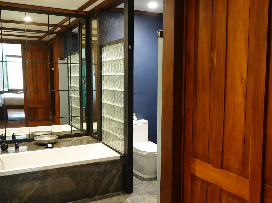 杰威因灯塔酒店主图