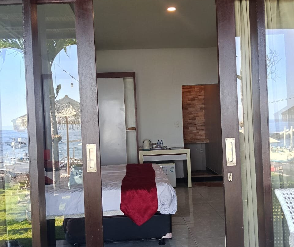 Valomia Beachfront主图