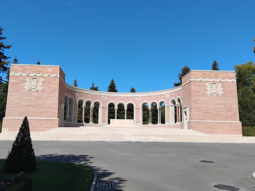 Oise-Aisne American Cemetery and Memorial-Fere-en-Tardenois必去景点