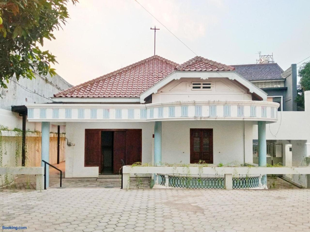 Reddoorz Near Alun Alun Kembangjoyo Pati