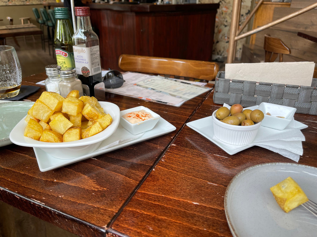 Salto Alto tapas y vino