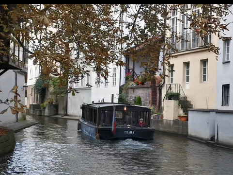 Wine Boat-布拉格必去景点