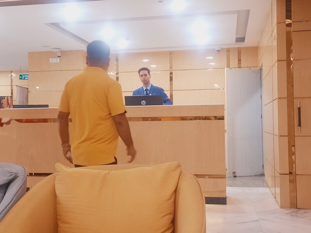 The Royal Bihar主图