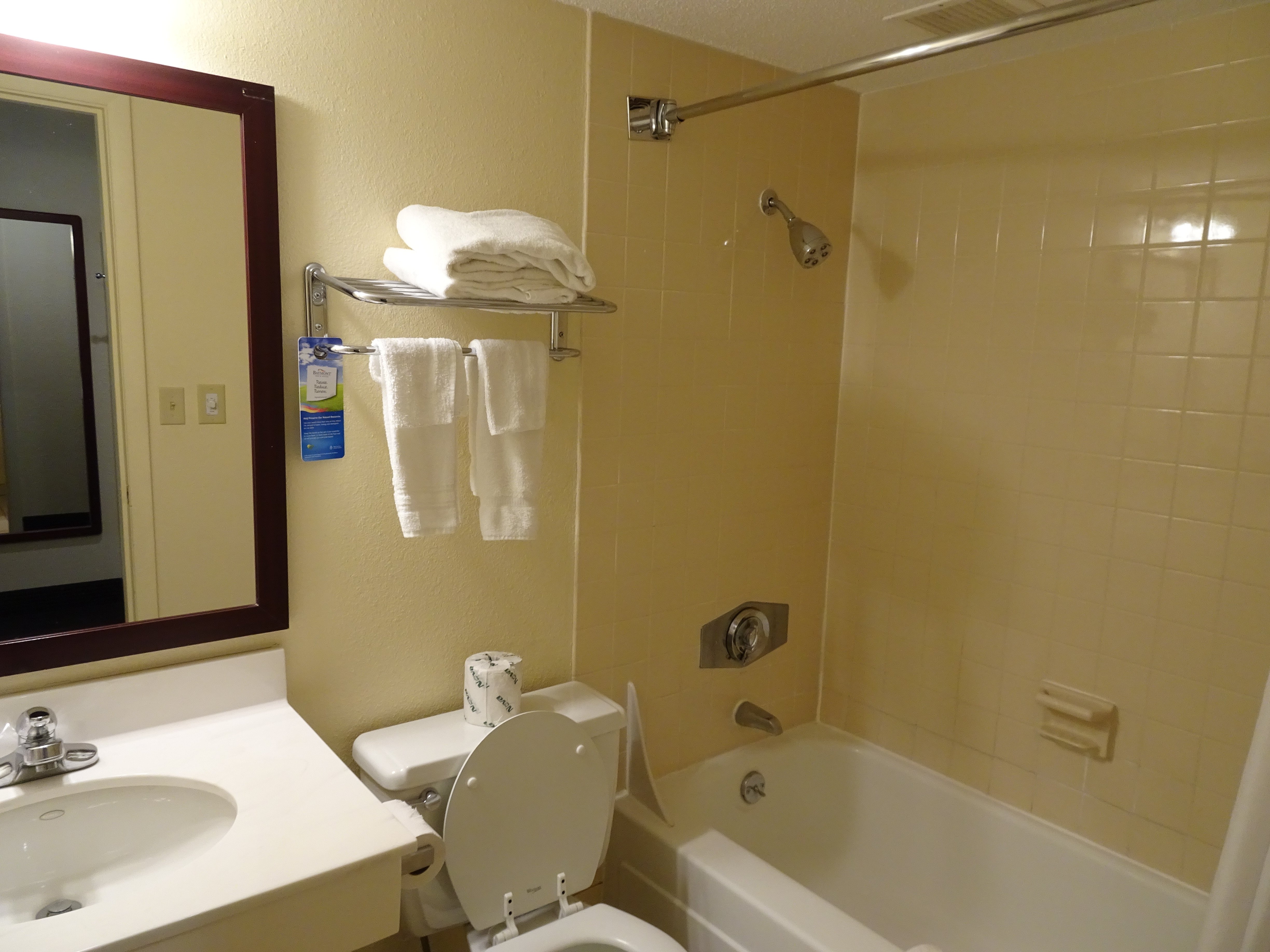 Baymont by Wyndham Jefferson City-浴室