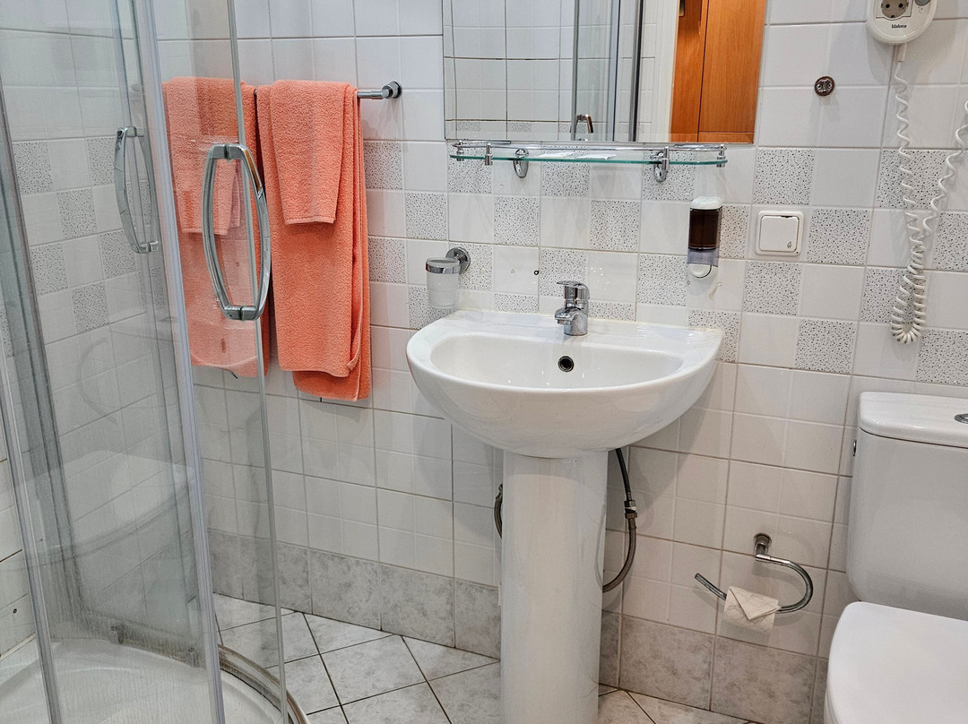 Sky High Hotel主图