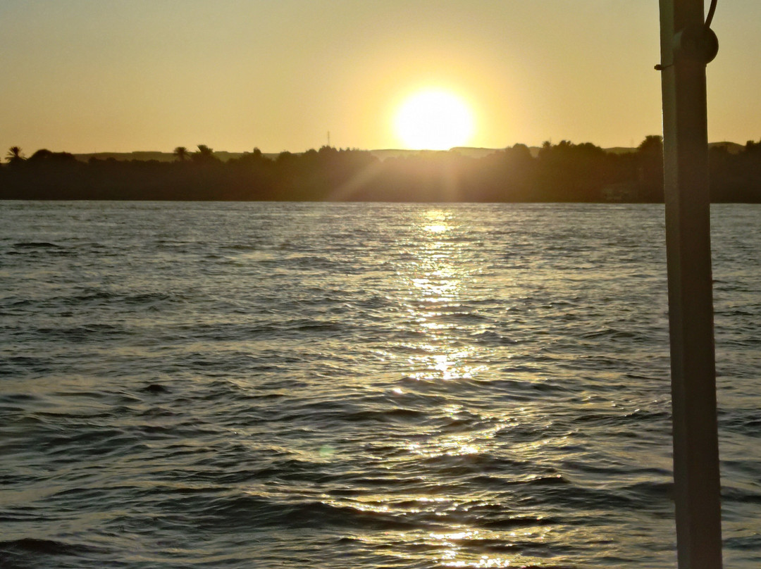 Aswan Felucca Tours-亚斯文必去景点