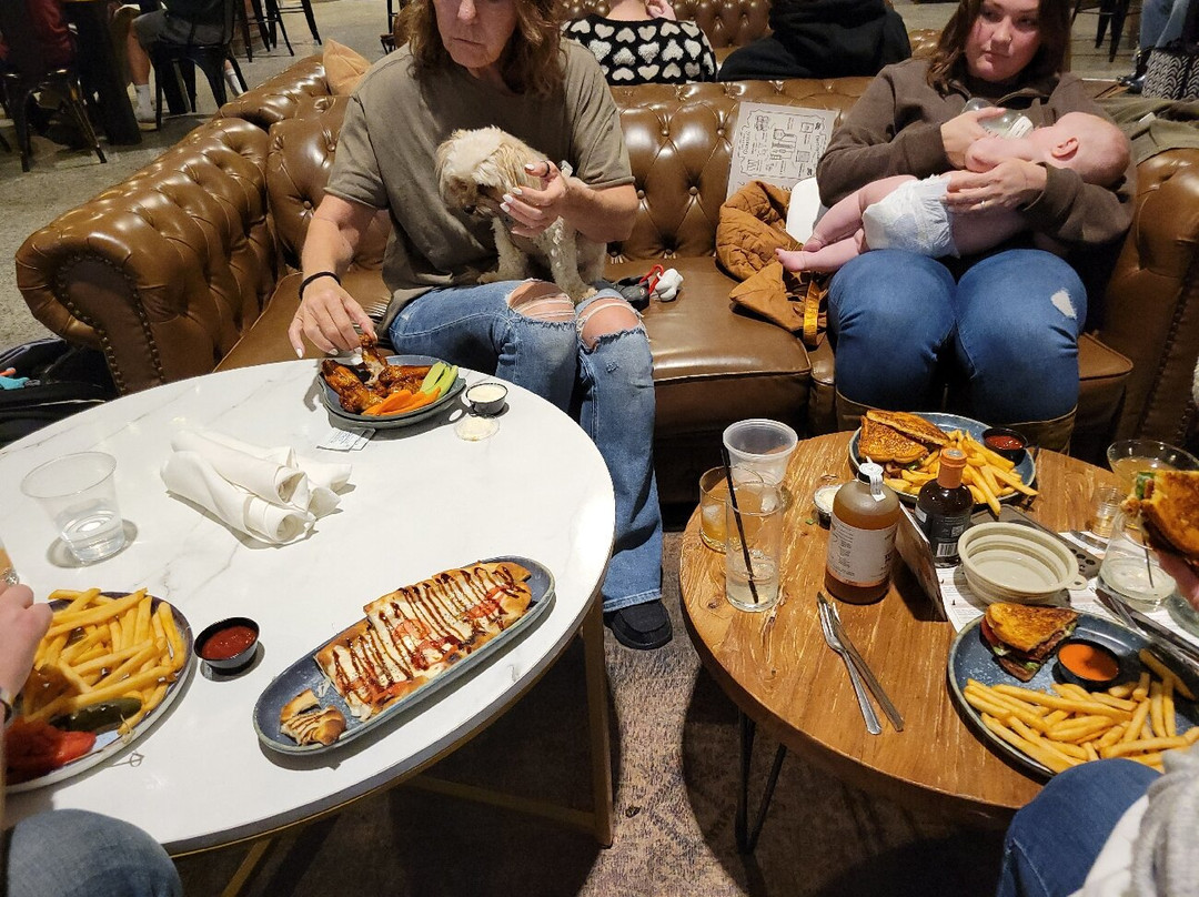 Cultivated Cocktails Distillery & Tavern-阿什维尔必去景点