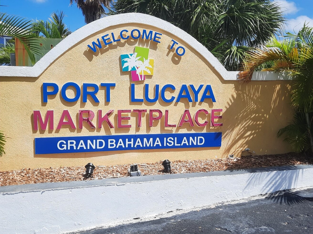 卢卡亚港口集市-弗里波特必去景点