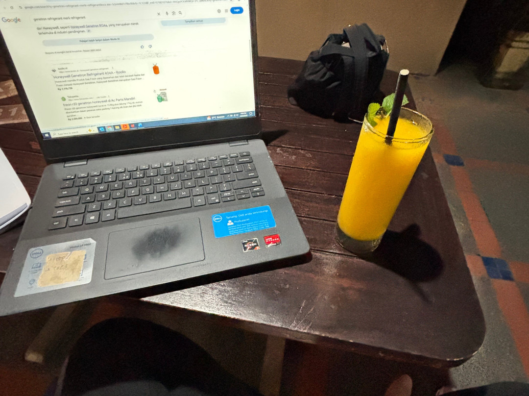 登巴萨酒店主图