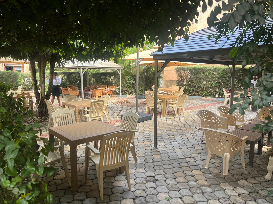 Super Paradise Hotel主图