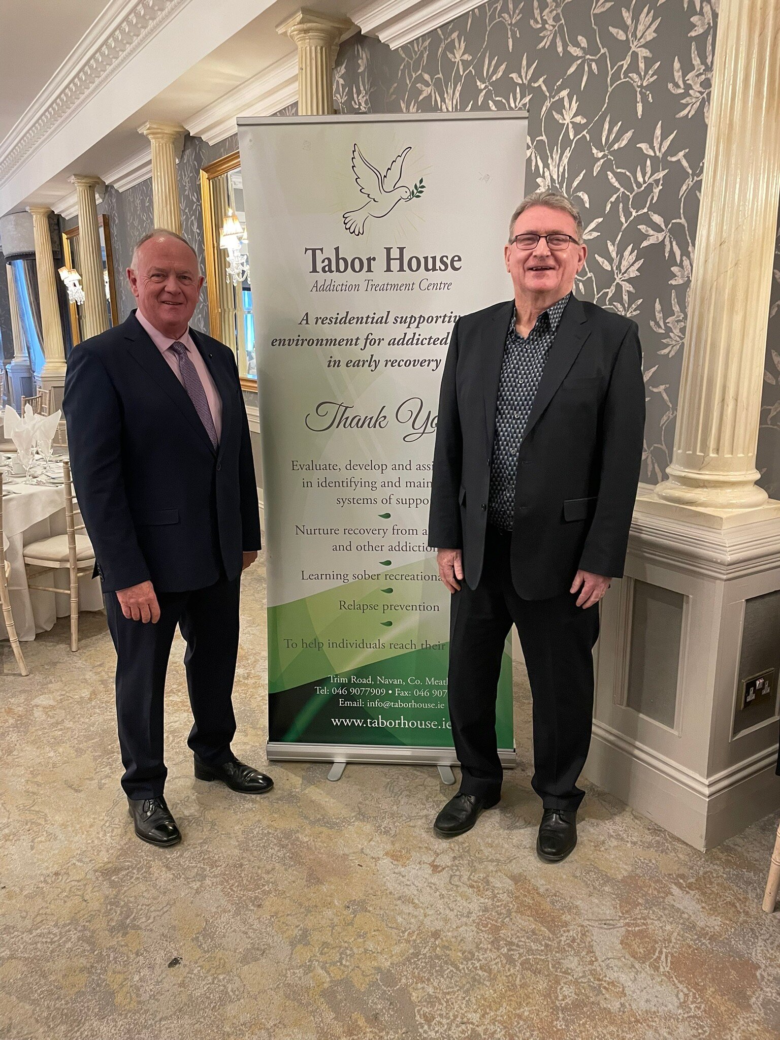 阿德伯尼酒店-官方