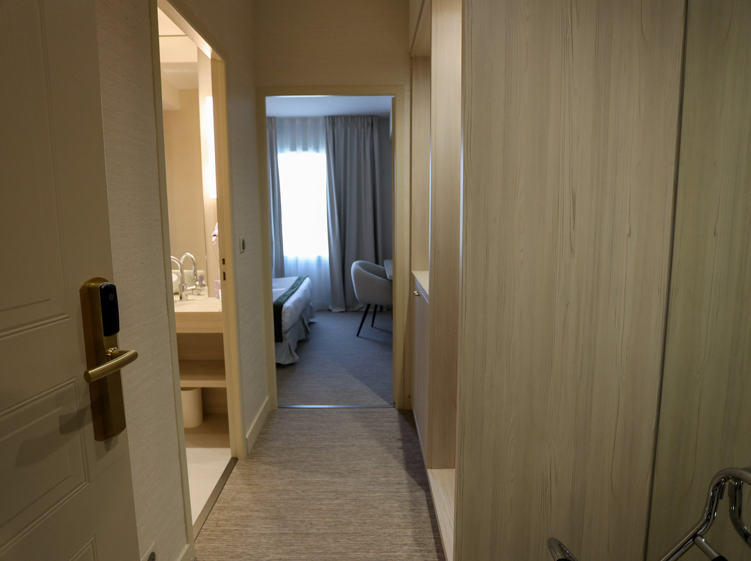 Le Renaissance主图