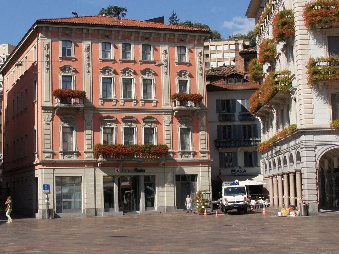 Piazza della Riforma-卢加诺必去景点