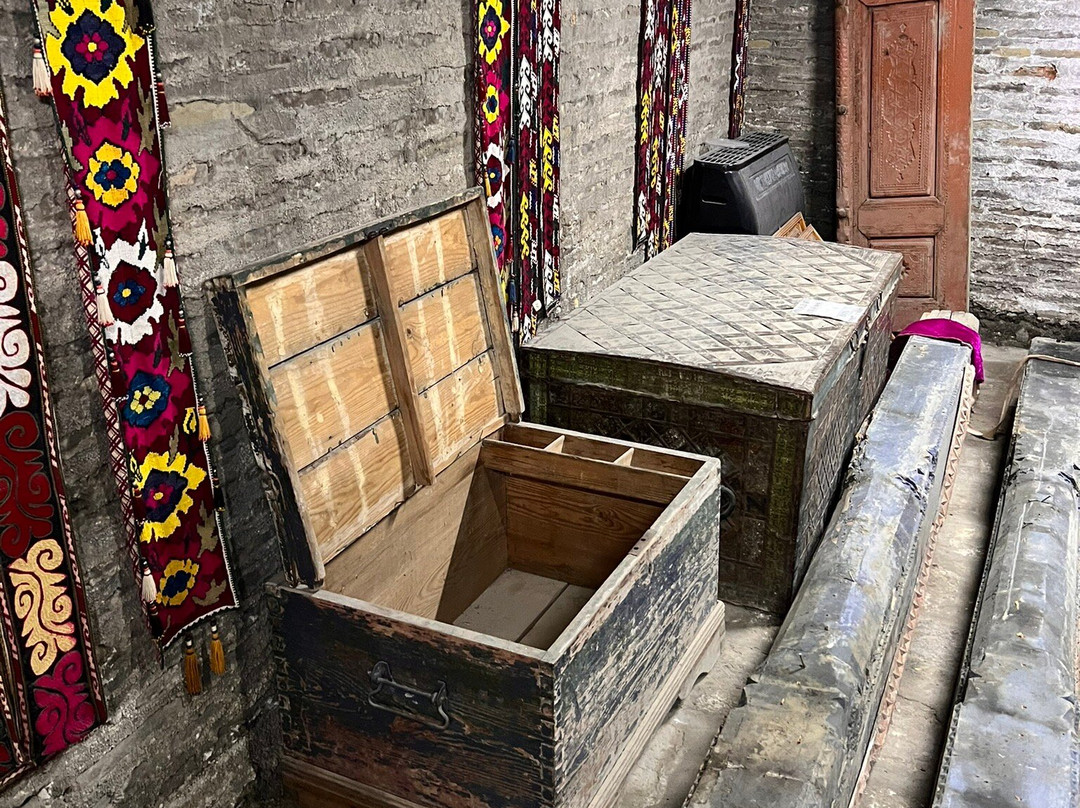 Old Jewish House And Gallery-布哈拉必去景点