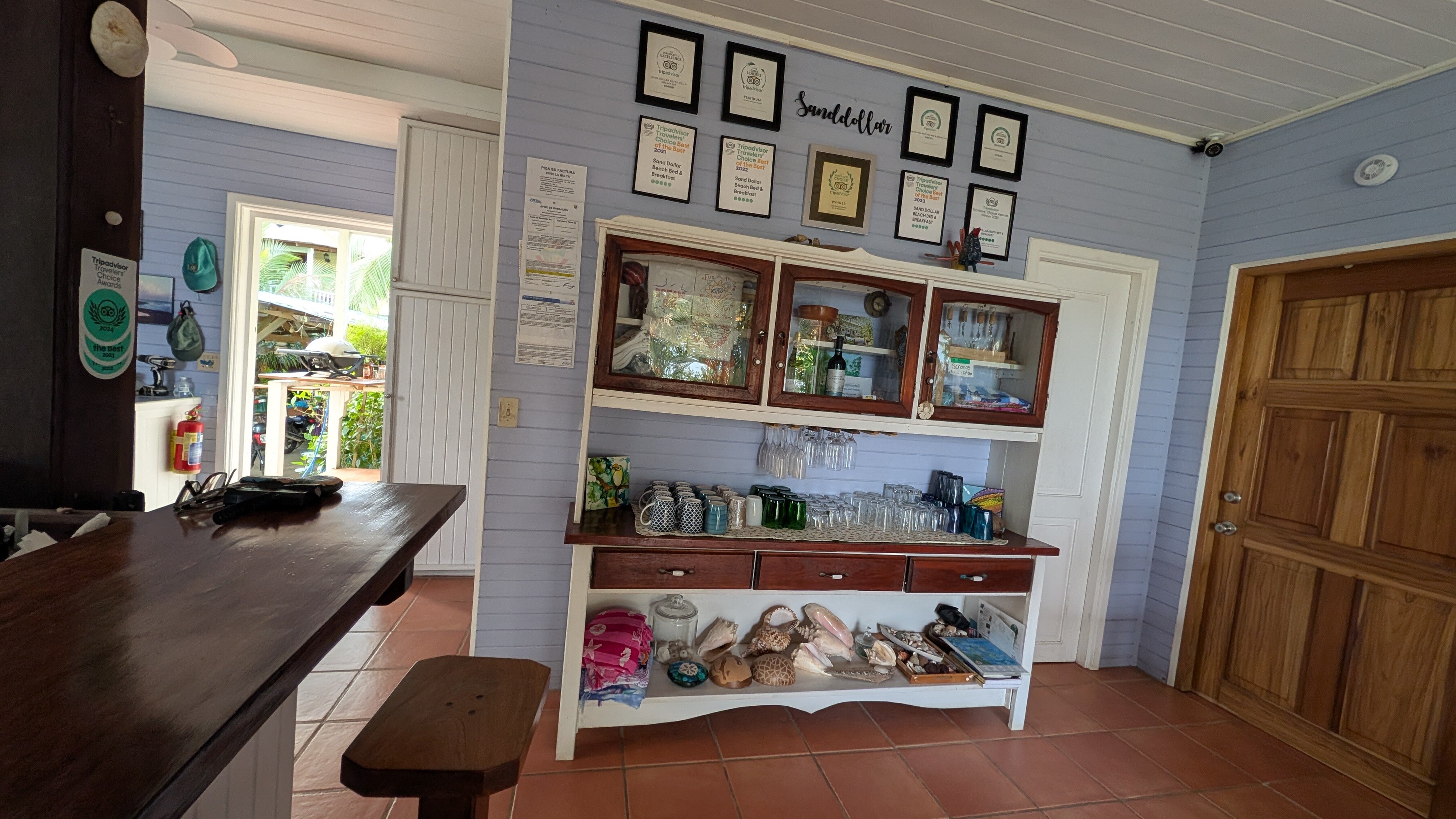 Sand Dollar Beach Bed & Breakfast-浴室