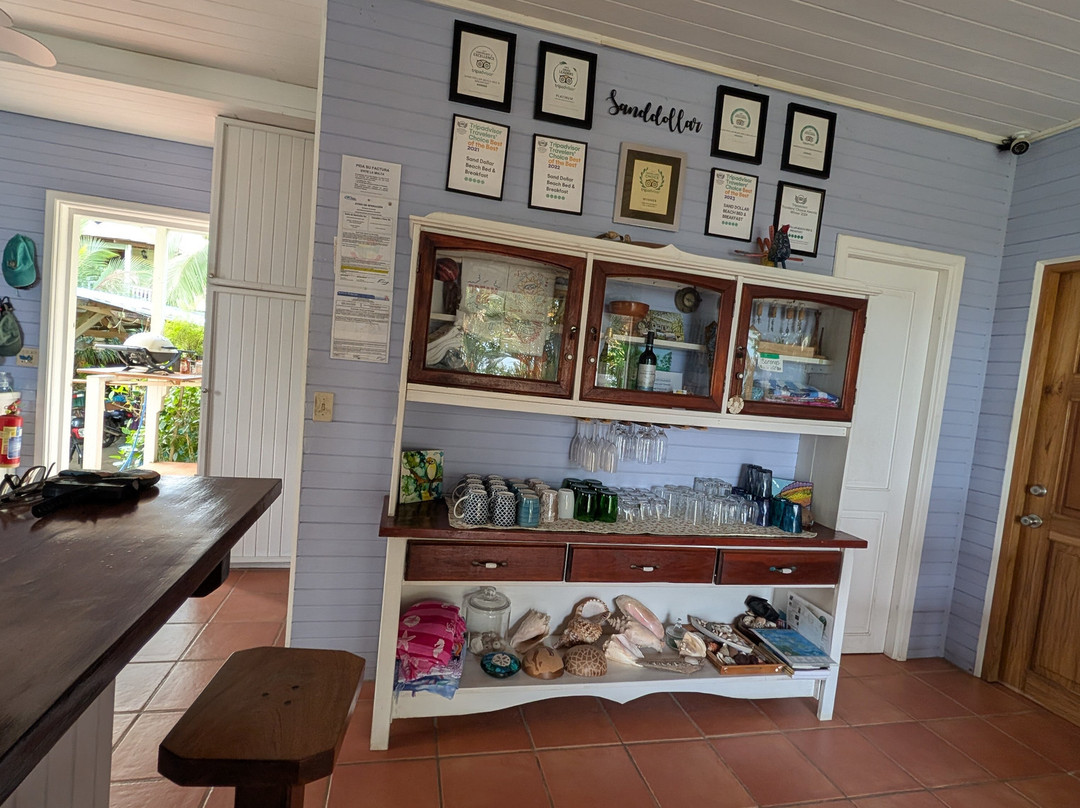 Sand Dollar Beach Bed & Breakfast主图