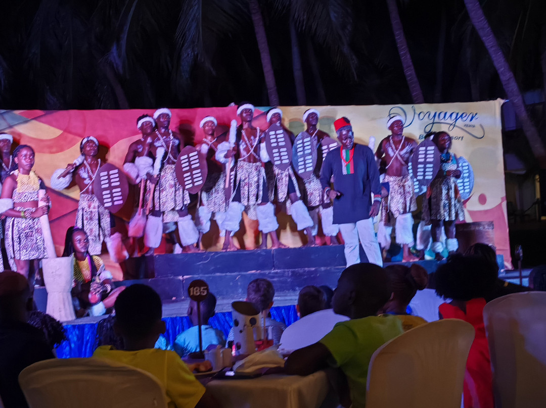 航海家海滩度假酒店主图