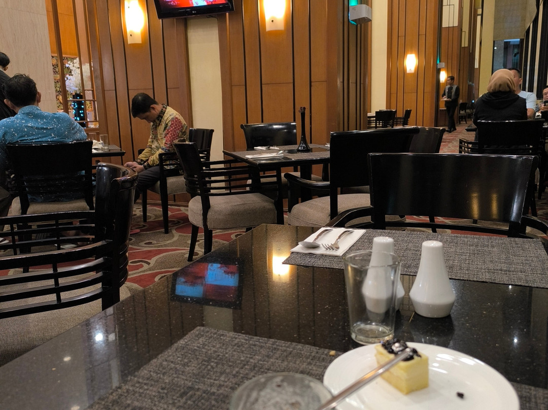 雷德托普酒店主图