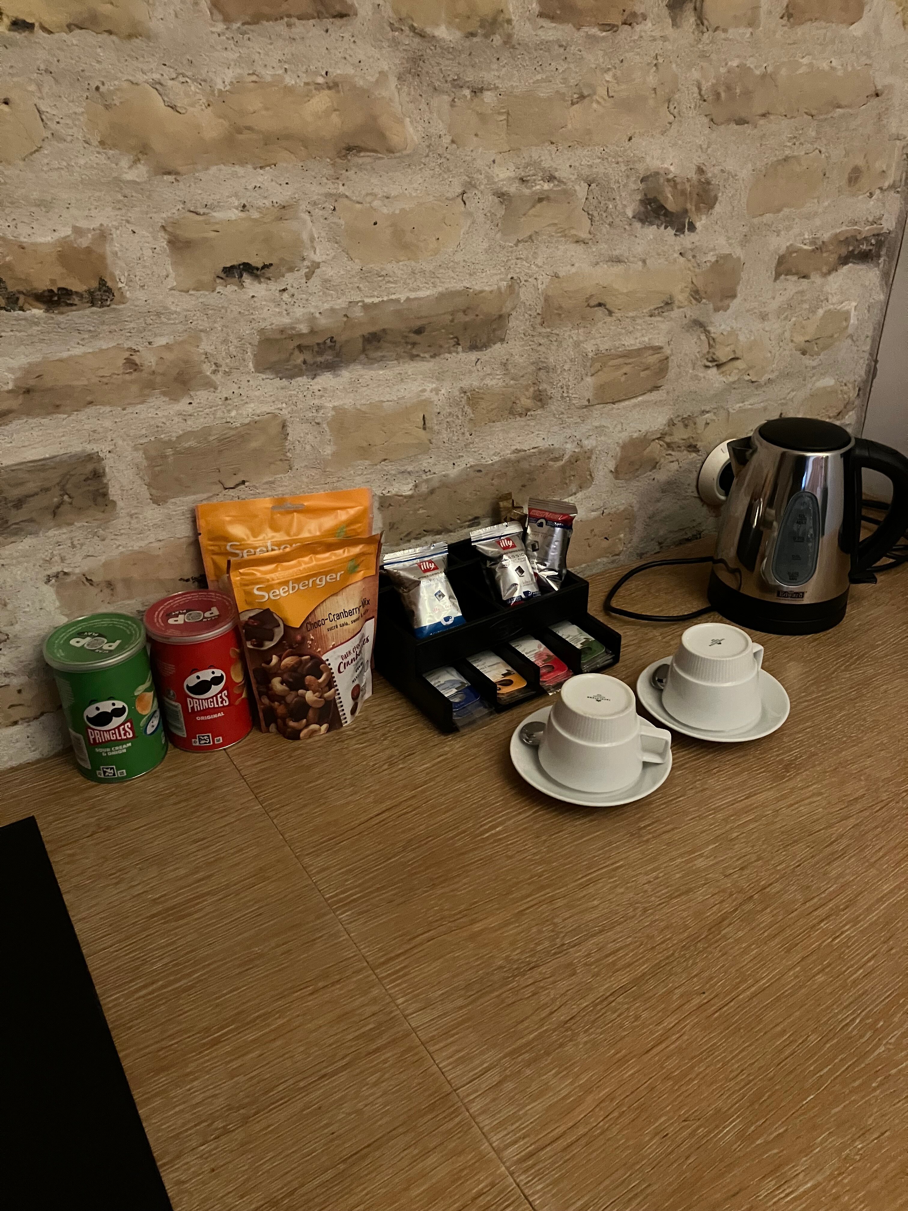 圆顶温泉酒店-客卧