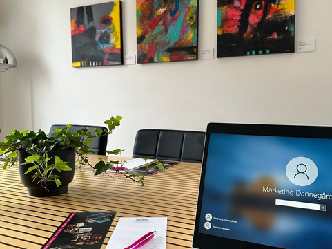 丹内花园酒店主图