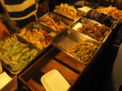 周日集市-普吉镇必去景点