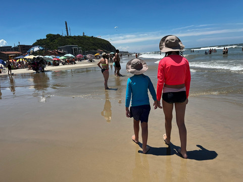 Praia da Cal-Torres必去景点