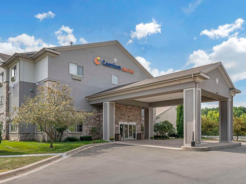 日内瓦湖城东舒适套房酒店主图