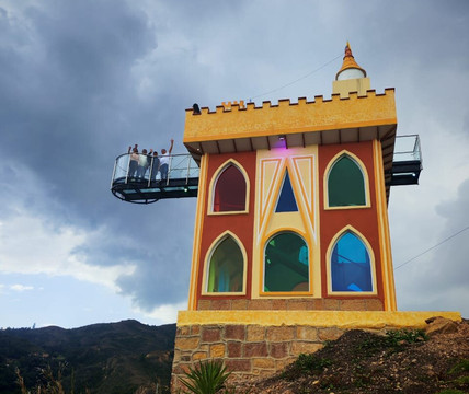 Castillo de cristal-Raquira必去景点