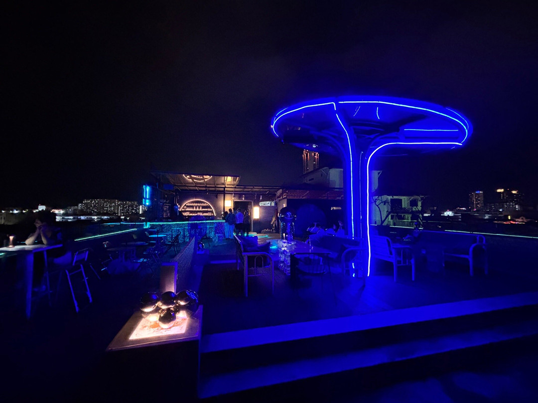 Sphere Rooftop Bar