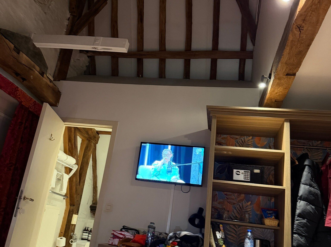 吉昂布日拖酒店-小型优雅酒店主图