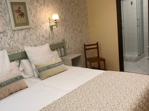 帕萨达梅尔朗特酒店主图