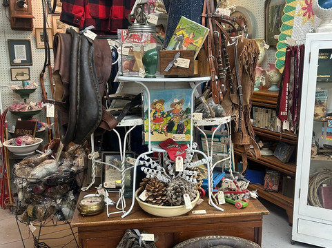 Precision Fruit and Antiques-亚基马必去景点