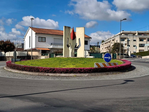 Monumento aos Dadores Benévolos de Sangue-Vizela必去景点