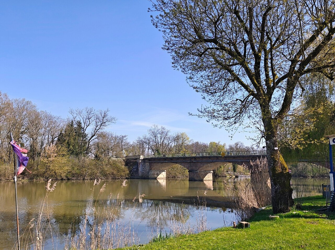 Camping Les Bords De Seille