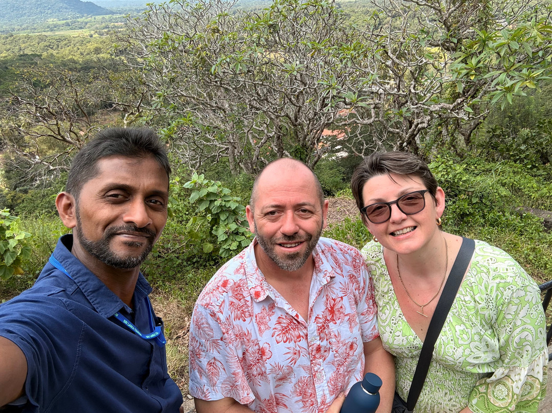 Bee Travels-康提必去景点