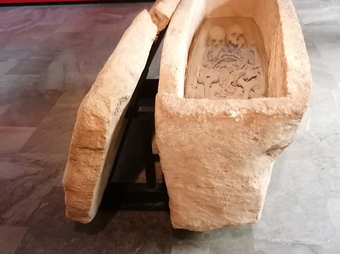 Museo Provincial-雷阿尔城必去景点