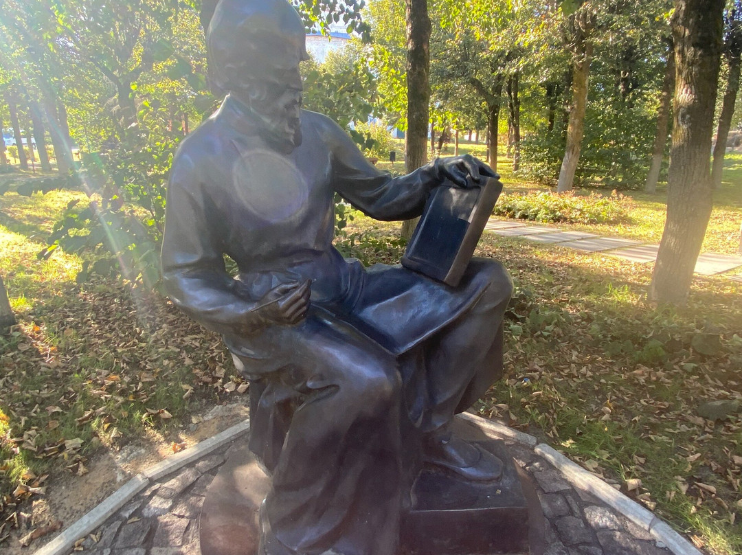 Monument to the Palekh Icon Painters-Palekh必去景点