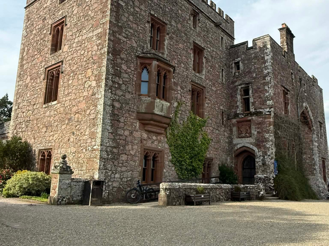 Muncaster Castle-Ravenglass必去景点