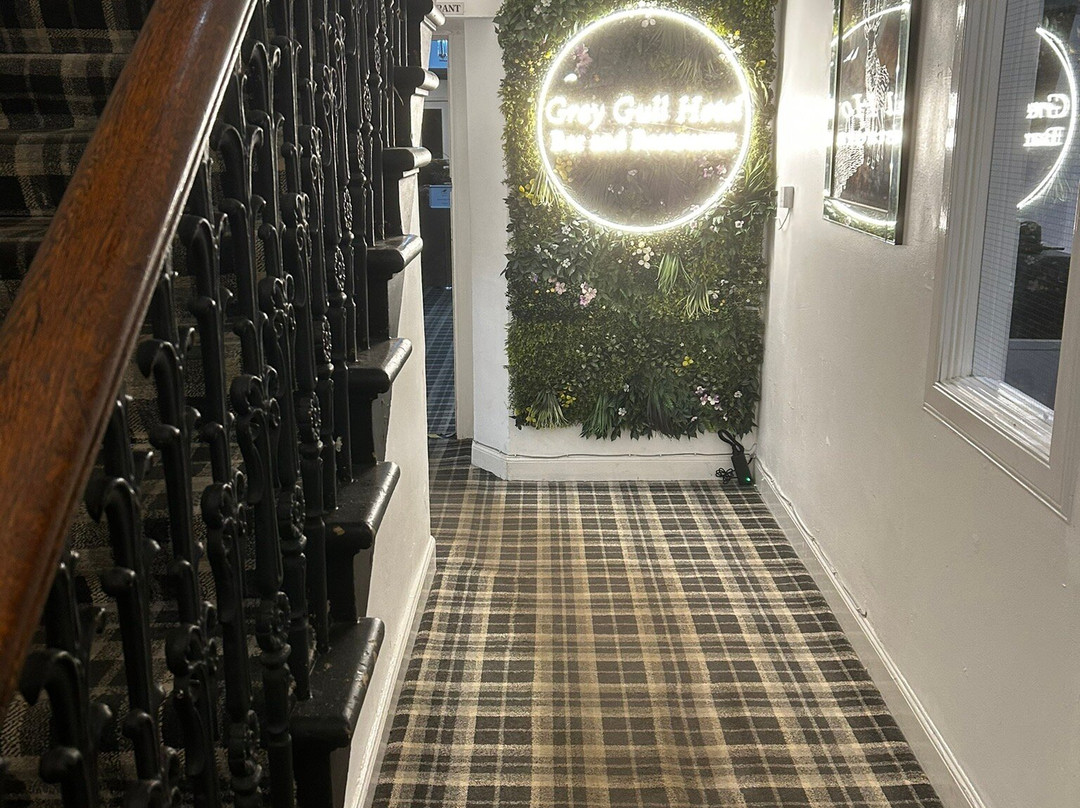 灰色海湾酒店主图