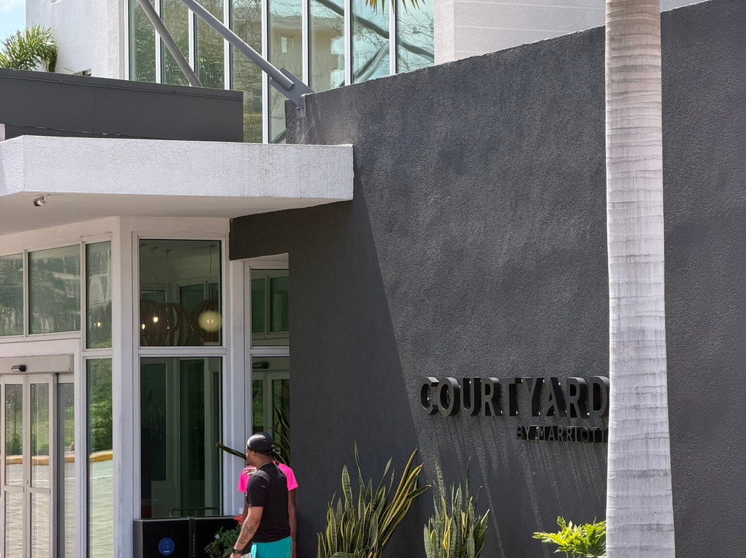 牙买加金斯敦万怡酒店主图