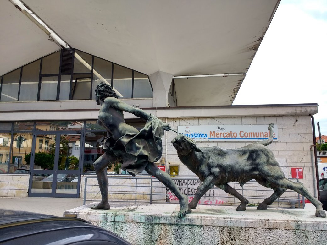 Duomo di Pietrasanta-彼得拉桑塔必去景点