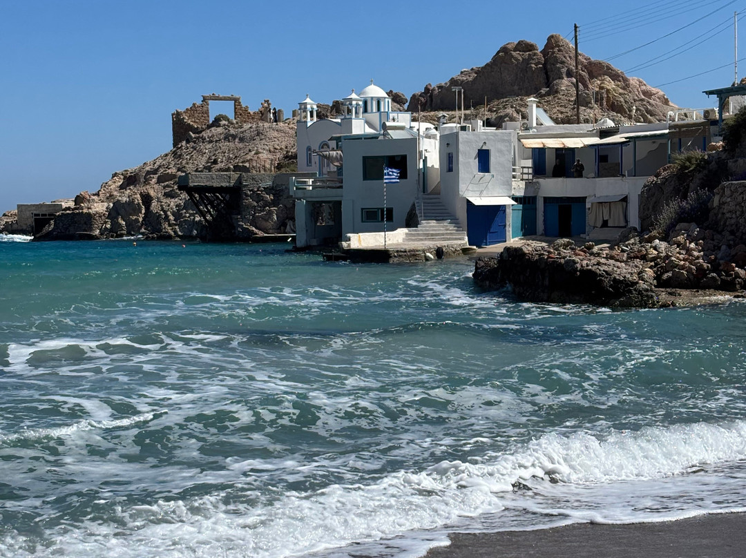Firopotamos Beach-米洛斯岛必去景点