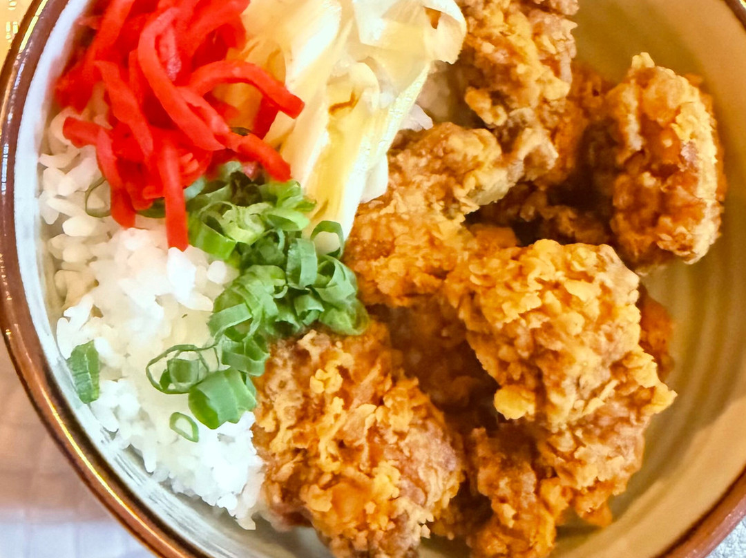 Donburi Cozinha Nikkei - Águas Claras