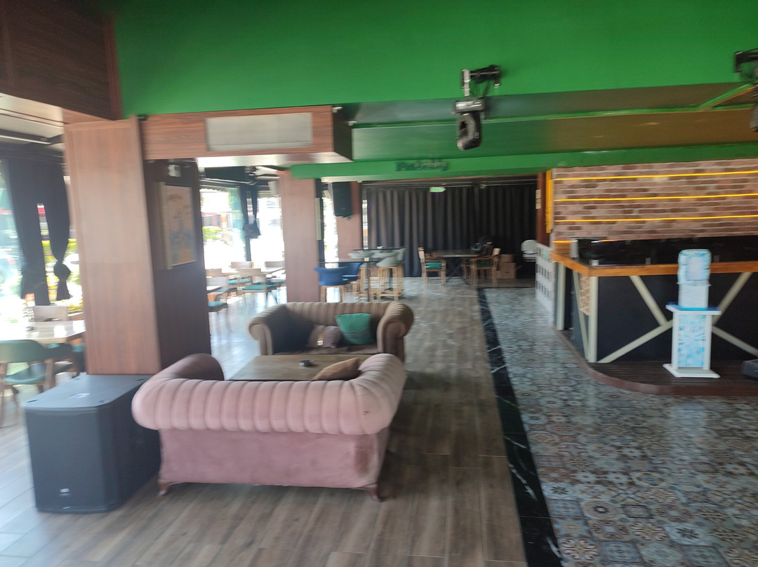 Leprechaun Irish Pub