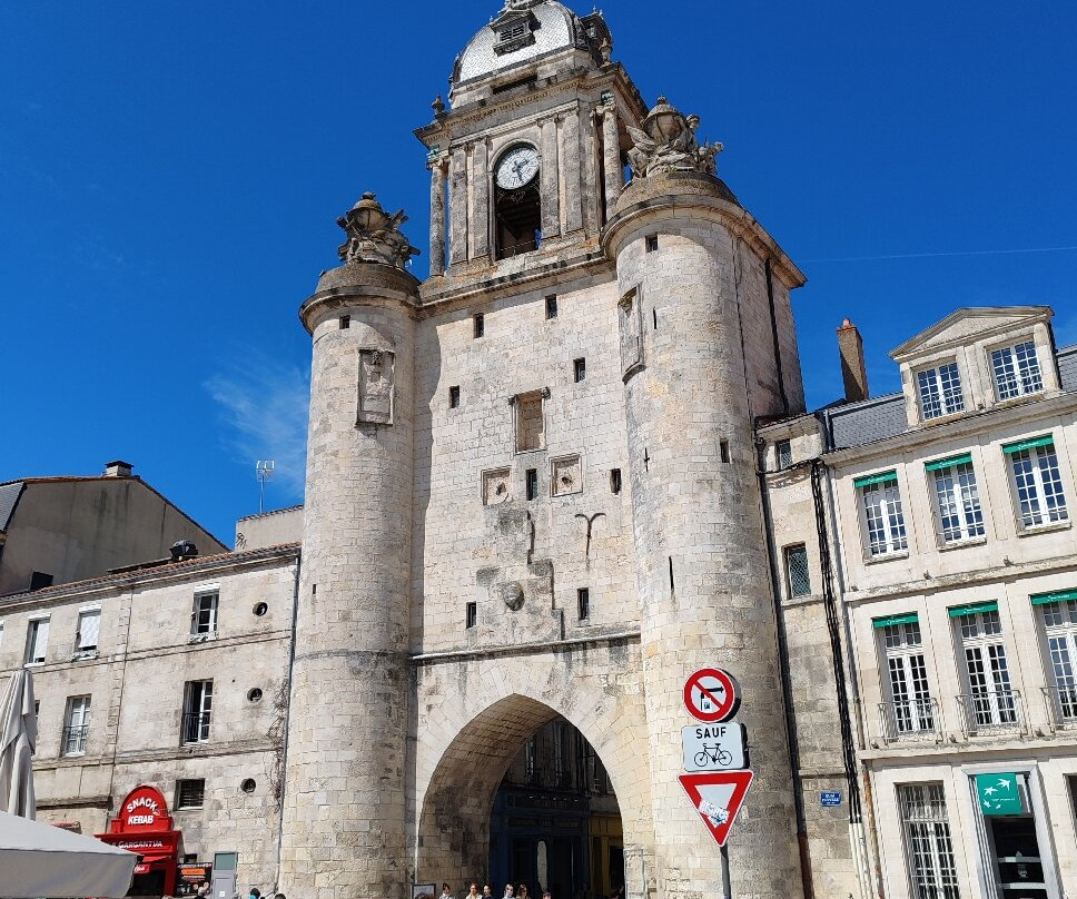 Porte de la Grosse-Horloge-拉罗谢尔必去景点