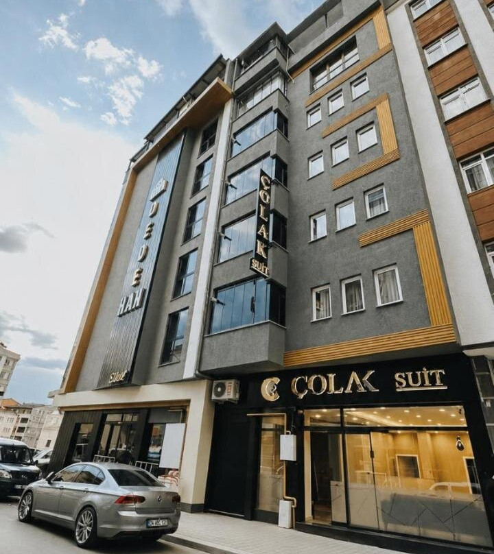 ÇOLAK Suit