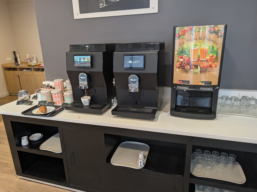 基里亚德酒店-巴黎东万森树林主图
