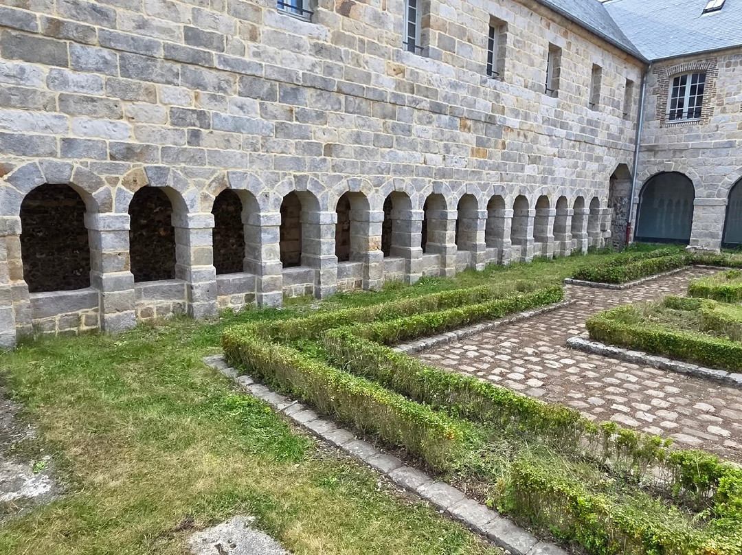Cloître des Pénitents-Saint-Valery-en-Caux必去景点