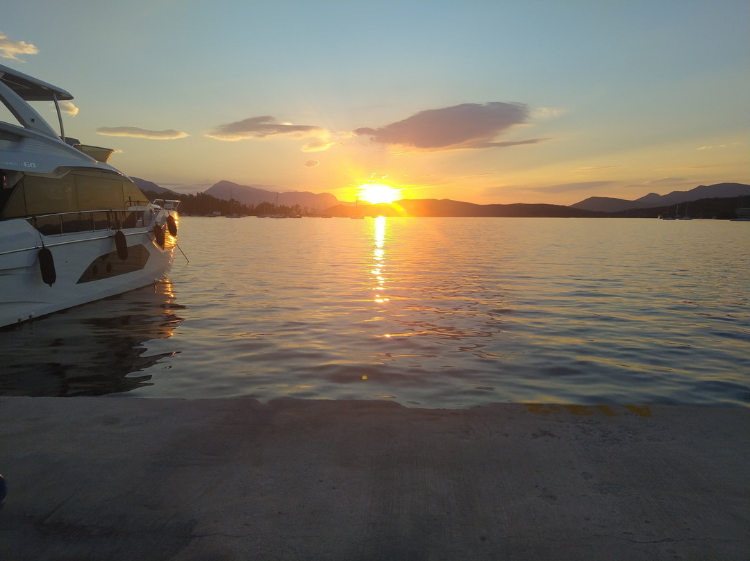 Poros Beach-波罗斯必去景点